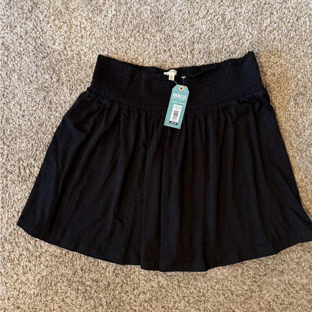 EARTHBOUND Black Mini Skater Skirt Pleated Casual